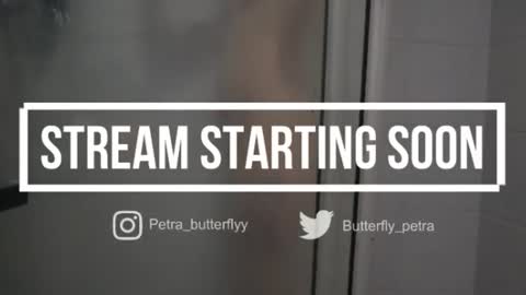 Snapshot of petra_butterfly chatting on 07.05.26 i.. .U can call me Nick .... Help me to reach 200 thumbs up online show from 07.05.26