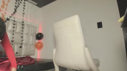 peyton_wat online show from 10.28.25