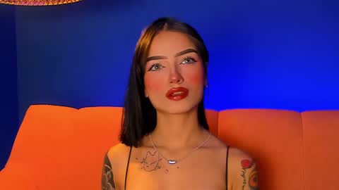 Snapshot of peytonreeds chatting on 03.11.25 Pet Rees online show from 03.11.25