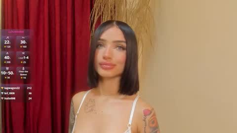 Snapshot of peytonreeds chatting on 09.13.25 Pet Rees online show from 09.13.25