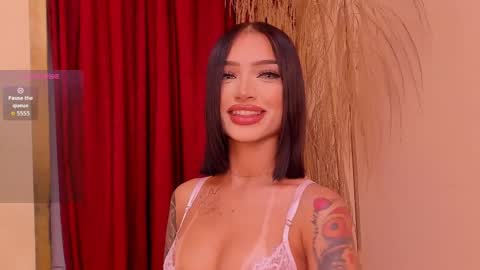 Snapshot of peytonreeds chatting on 10.08.25 Pet Rees online show from 10.08.25