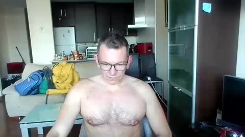 Snapshot of pg19clp4191zm chatting on 02.12.26 Alex online show from 02.12.26