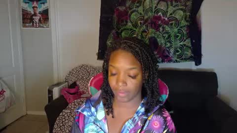 Snapshot of phatjuicypeach chatting on 06.24.26 Destiny Adams online show from 06.24.26