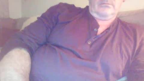 Snapshot of phil279 chatting on 04.16.26 Phil online show from 04.16.26