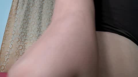 Snapshot of philippinesasian06 chatting on 11.13.25 philippinesasian06 online show from 11.13.25