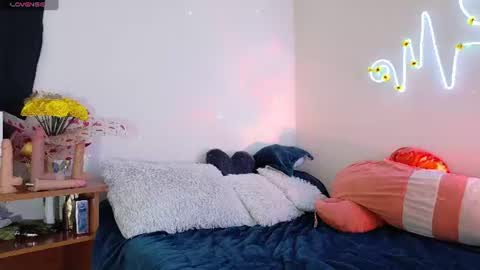 Snapshot of philips_jhon chatting on 06.17.26 philips_jhon online show from 06.17.26