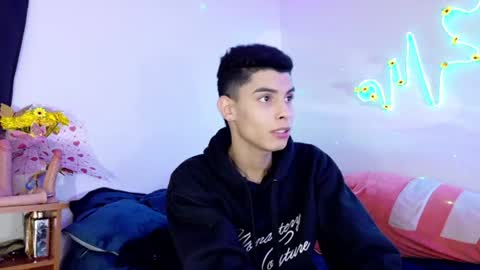 Snapshot of philips_jhon chatting on 06.19.26 philips_jhon online show from 06.19.26