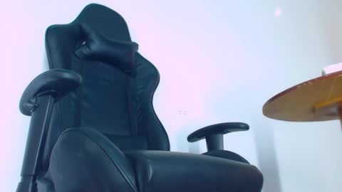 Snapshot of phlilloyhighclouds chatting on 02.09.26 phlilloyhighclouds online show from 02.09.26