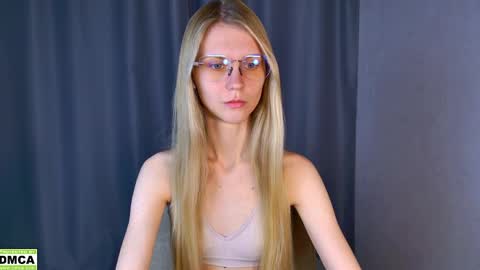 phoebepa online show from 04.13.26