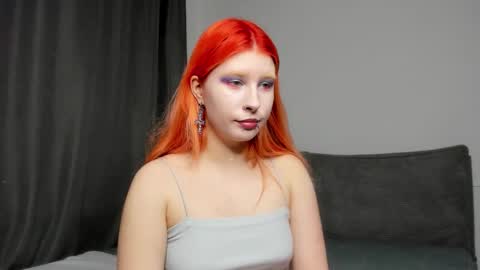 Snapshot of phoenixvale chatting on 12.14.25 Phoenixvale Pls follow me online show from 12.14.25