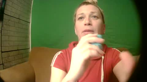 Snapshot of phulaen chatting on 12.24.24 Phulaen online show from 12.24.24