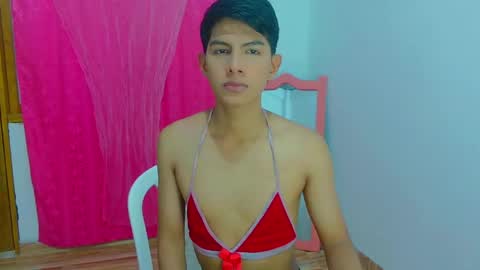 Snapshot of phuwin_bj chatting on 05.17.26 phuwin online show from 05.17.26