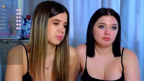 Snapshot of phyllisheart chatting on 02.04.25 Lora black and Lili blonde welcome you here online show from 02.04.25