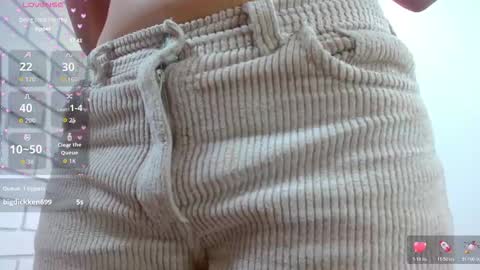 Snapshot of pia_tay chatting on 10.23.25 PIA online show from 10.23.25