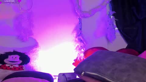 Snapshot of piafisher_ chatting on 02.18.25 PIA FISHER online show from 02.18.25