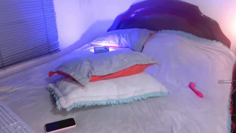  PIA FISHER  online show from 02.20.26