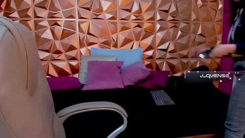  PIA FISHER  online show from 03.03.26