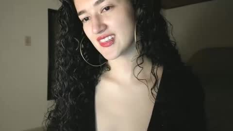 Snapshot of piama_burnss chatting on 04.27.26 piama_burnss online show from 04.27.26