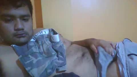 Snapshot of pichulonrenzo chatting on 05.15.26 PICHULAMOJADA online show from 05.15.26
