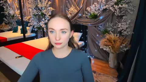 Emelie online show from 02.10.25