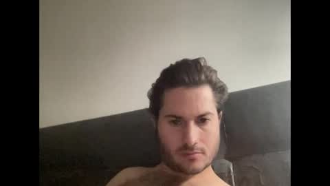 Snapshot of pierrot462900 chatting on 11.10.25 pierrot462900 online show from 11.10.25