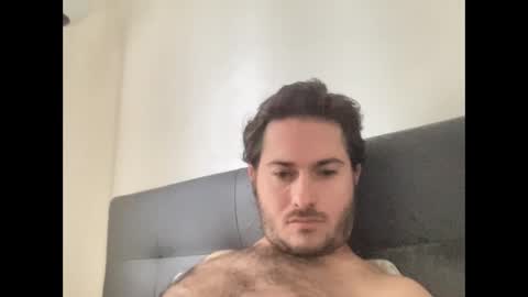 Snapshot of pierrot462900 chatting on 12.01.25 pierrot462900 online show from 12.01.25