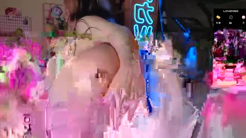 Mia or ur fav booty P online show from 03.23.26