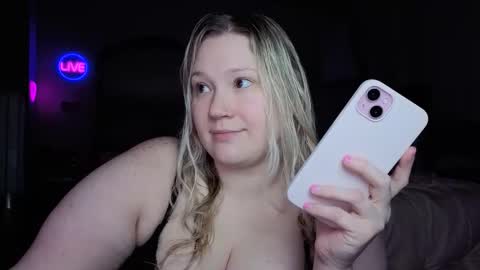 Piggy Rose online show from 04.07.26