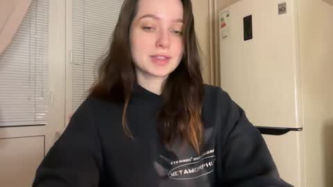 Snapshot of pileacadieri__ chatting on 10.03.25 Trisha online show from 10.03.25