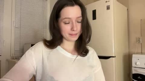 Snapshot of pileacadieri__ chatting on 10.05.25 Trisha online show from 10.05.25