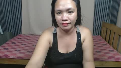 Snapshot of pinay_adeline chatting on 10.19.25 pinay_adeline online show from 10.19.25