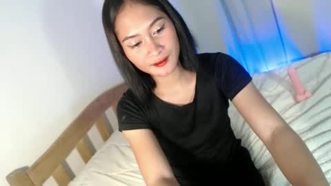 Snapshot of pinay_franca chatting on 11.14.25 Ur sexyfranca online show from 11.14.25