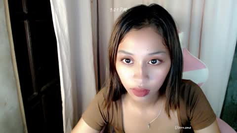 Snapshot of pinay_princesss chatting on 10.04.25 pinay_princesss online show from 10.04.25