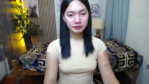Snapshot of pinay_shenna chatting on 09.17.25 Shenna online show from 09.17.25