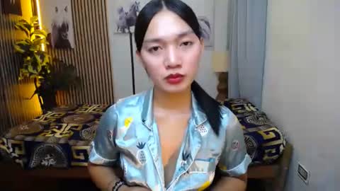 Snapshot of pinay_shenna chatting on 09.17.25 Shenna online show from 09.17.25
