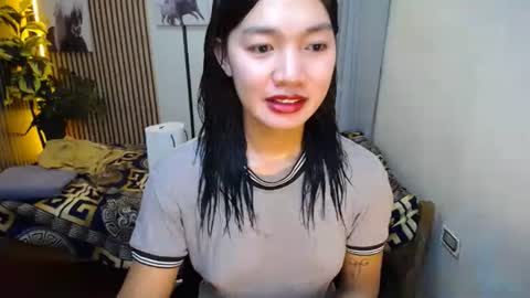 Snapshot of pinay_shenna chatting on 09.18.25 Shenna online show from 09.18.25