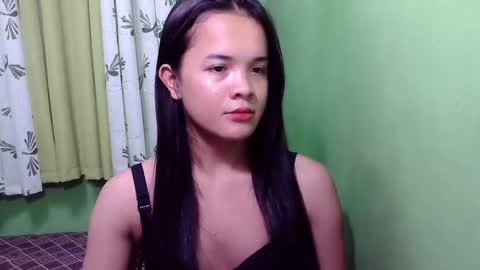 pinaymorena_rhowe online show from 12.06.24