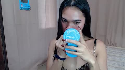 Snapshot of pinaysweatwetlover69 chatting on 02.04.25 celistina Crwford online show from 02.04.25