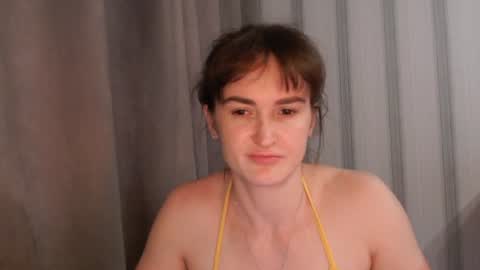 Snapshot of pineapple__mood chatting on 07.11.26 online show from 07.11.26