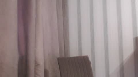 Snapshot of pineapple__mood chatting on 07.14.26 online show from 07.14.26