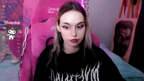 Snapshot of pineapple_dope chatting on 02.14.26 Nancy online show from 02.14.26