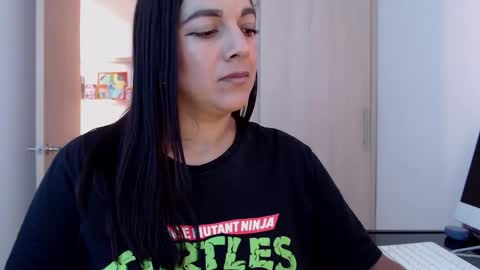 Snapshot of pink_kitten_ chatting on 02.10.26 Eli online show from 02.10.26