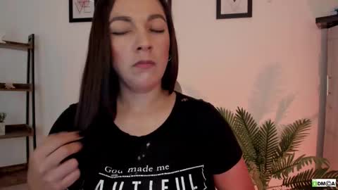 Snapshot of pink_kitten_ chatting on 02.28.26 Eli online show from 02.28.26