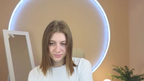 Snapshot of pink_muse chatting on 11.14.25 Muse online show from 11.14.25