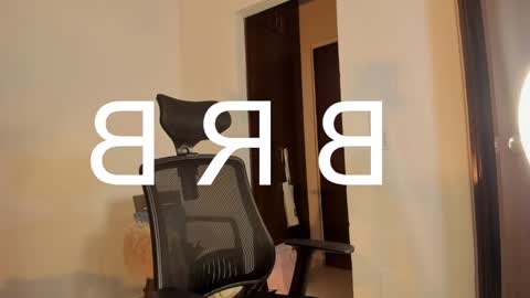 Snapshot of pink_quarz chatting on 12.31.24 KELLY online show from 12.31.24