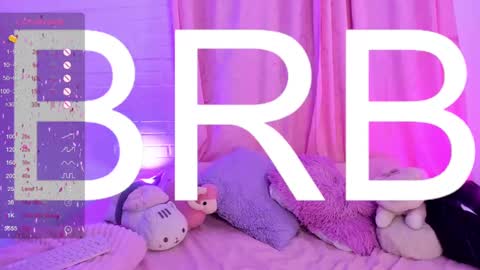 Snapshot of pink_quarz chatting on 01.08.25 KELLY online show from 01.08.25