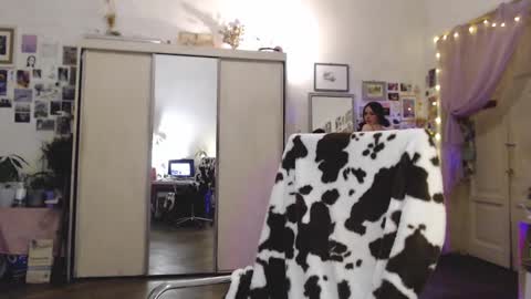 Snapshot of pink_soup chatting on 12.03.25 Sony online show from 12.03.25