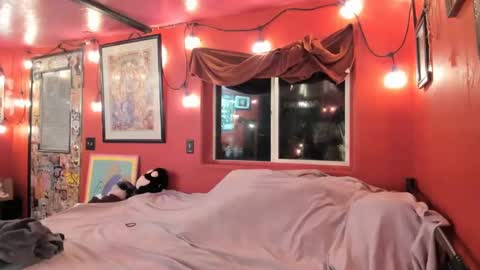 Virginity smiles online show from 01.24.25