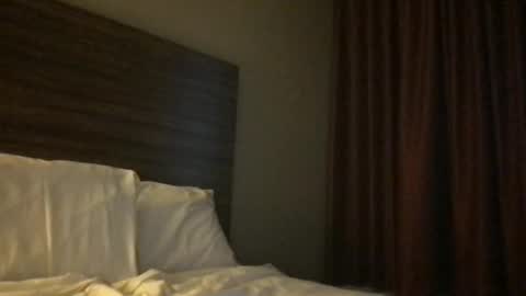 Pink Camerra online show from 12.04.25