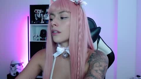 Snapshot of pinkcatlive chatting on 10.08.25 Emily online show from 10.08.25